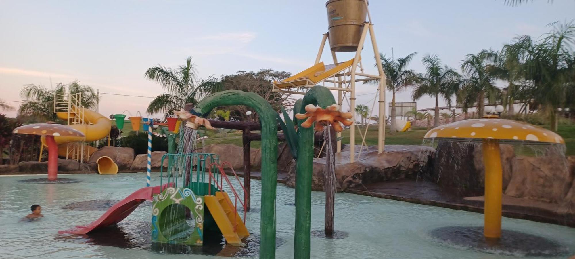 Sunset Thermas Park بارانابانيما المظهر الخارجي الصورة